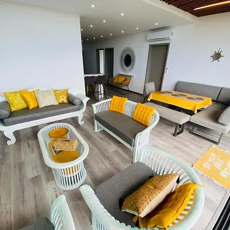 Cozy Seaview Penthouse Apartment Flic en Flac Exterior photo