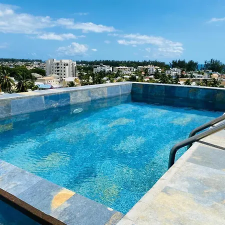 Cozy Seaview Penthouse Apartment Flic en Flac Exterior photo